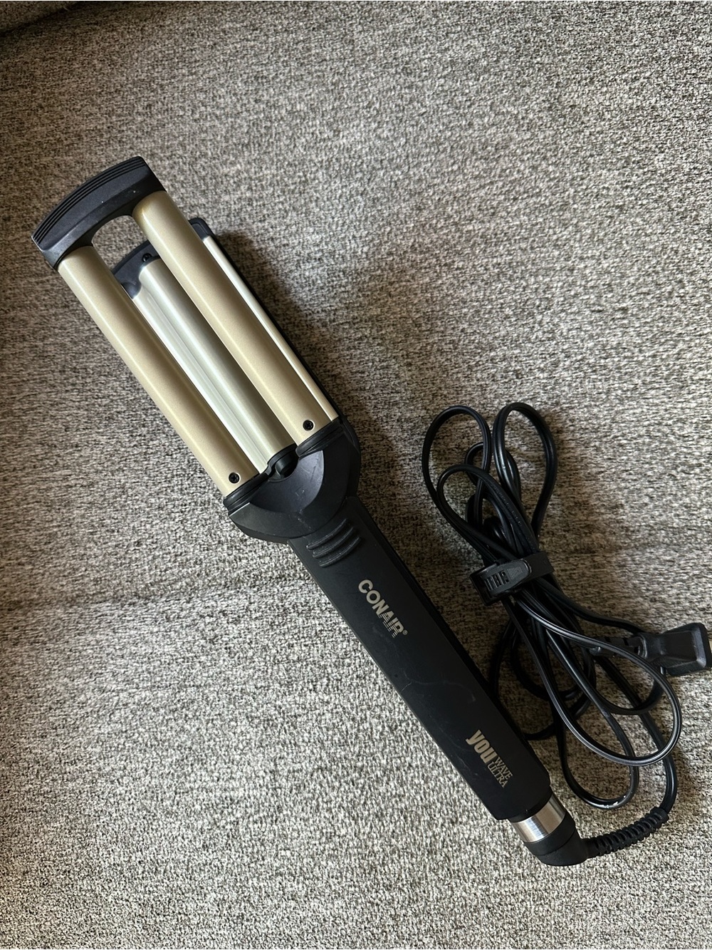 Conair Black and Gold Triple Barrel Hair Waver